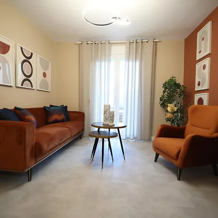 ε121 Luxury Apartment *