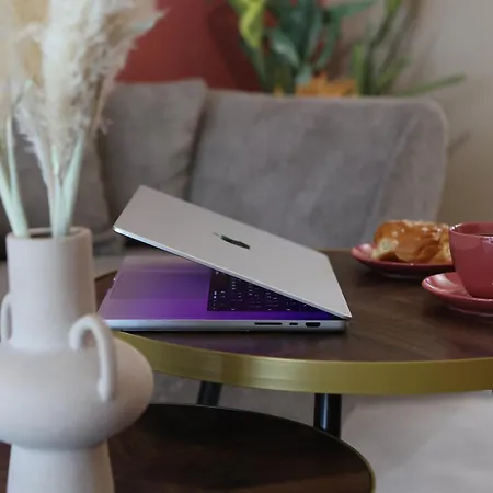 ε121 Luxury * إذيسا