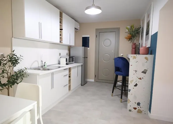 ε121 Luxury * Édessa