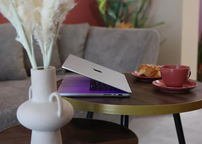 ε121 Luxury * Édessa